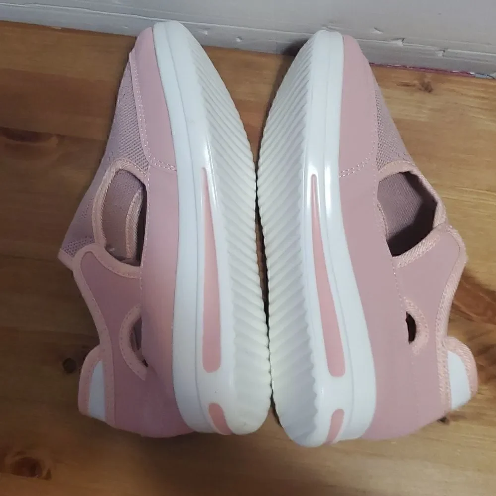Minimalist Cut Out Casual Breathable Soft Sole Slip On Shoes Women's New